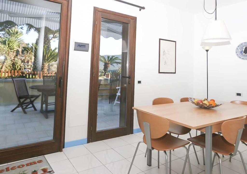 Il Porto Trilocale Nr.7 Apartment Porto Azzurro Exterior foto